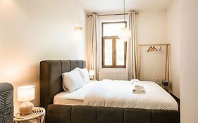 Calea Victoriei Suites